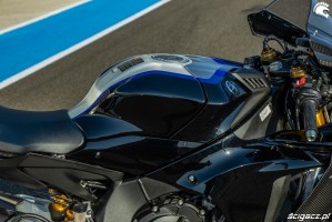 Yamaha R1 M 2020 detale 09