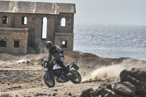 KTM 390 Adventure 2020 off morze ruiny