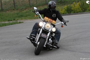 03 Harley Davidson Kazik na drodze
