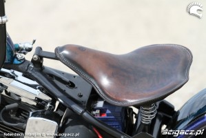 23 Harley Davidson Softail Evo Custom siodlo
