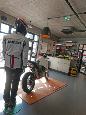 22 Ducati DesertX Moto Mio Krakow
