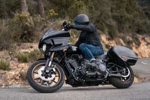 15 Harley Davidson Low Rider ST jazda