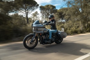 35 Harley Davidson Low Rider ST test