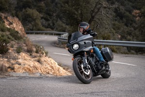37 Harley Davidson Low Rider ST test