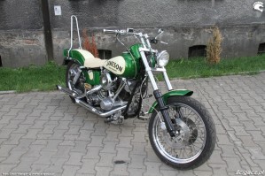 21 Harley Davidson Shovelhead custom bike