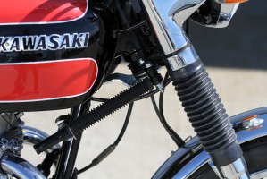 12 Kawasaki W1 amortyzator