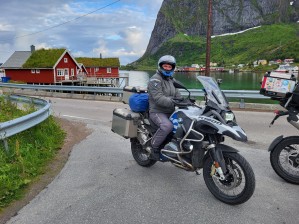 120 Nordkapp na motocyklu