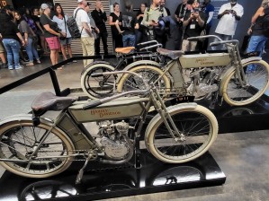 042 120 lat Harley Davidson USA Milwaukee