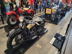 055 120 lat Harley Davidson USA Milwaukee