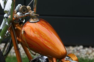 21 Harley Davidson Knucklehead bak custom