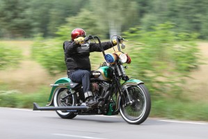 06 Harley Davidson Softail Springer podczas jazdy
