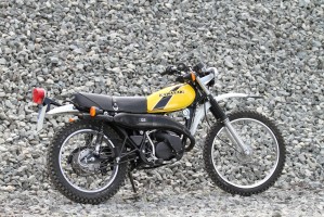22 Kawasaki KE 125 Dwusuwe enduro z lat 70