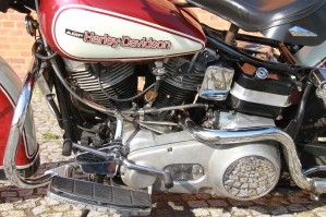13 Harley Davidson FLH Shovelhead silnik cylindry dzwignie