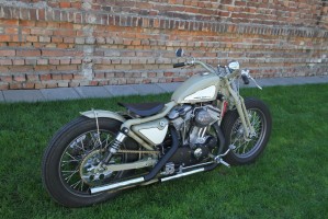 21 Harley Davidson Retro Garage Sportster