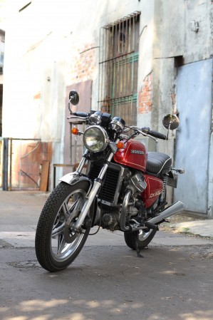 44 Honda CX 500 1981 CUSTOM