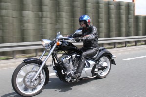 02 Honda Fury VT 1300 CX na ulicy