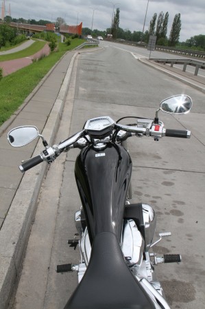 30 Honda Fury VT 1300 CX widok kierowcy