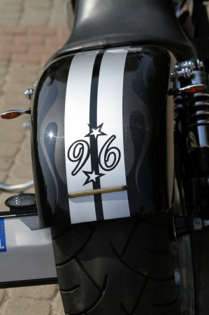 26 Honda VTX 1800 custom blotnik