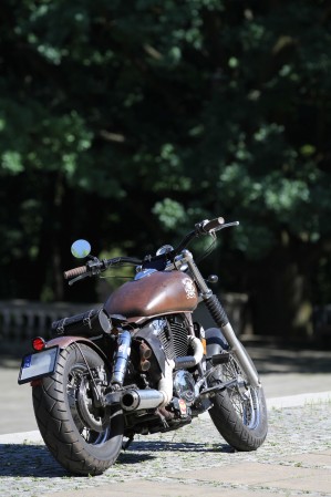 37 Honda VT 1100 Bobber tyl custom