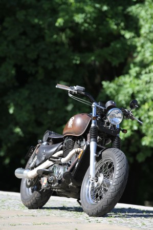 38 Honda VT 1100 Bobber przod custom