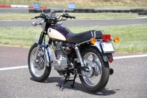 02 Yamaha SR 500 baza do customowych wariacji