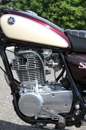 15 Yamaha SR 500 silnik