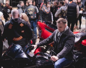 06 przymiarka do motocykla Harley Davidson