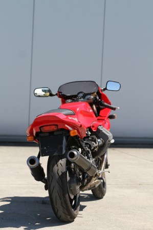 18 Moto Guzzi Daytona RS sport 1999