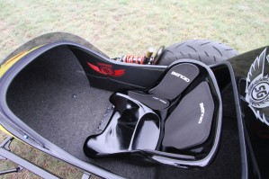 24 Buell 1125 CR z koszem bocznym miejsce pasazera