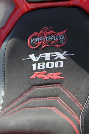 36 Honda VTX 1800 tapicerowane siodlo