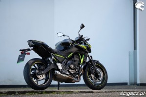 13 Kawasaki Z650 2020 odtylu