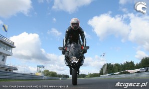 raptowny i stoppie suzuki gsx-r-750