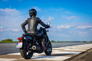 03 Honda CMX500 Rebel 2022 test motocykla asfalt