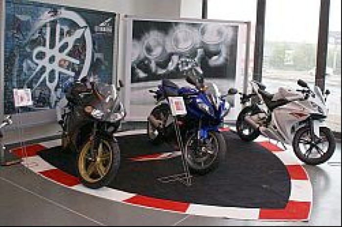 Salon Uhma Bike od srodka m