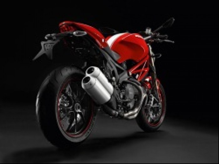 Ducati Monster 1100 Evo czerwone malowanie tyl