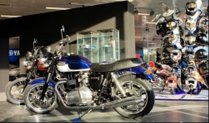 klasyczne motocykle triumph salon liberty motors lopuszanska warszawa mg 0098