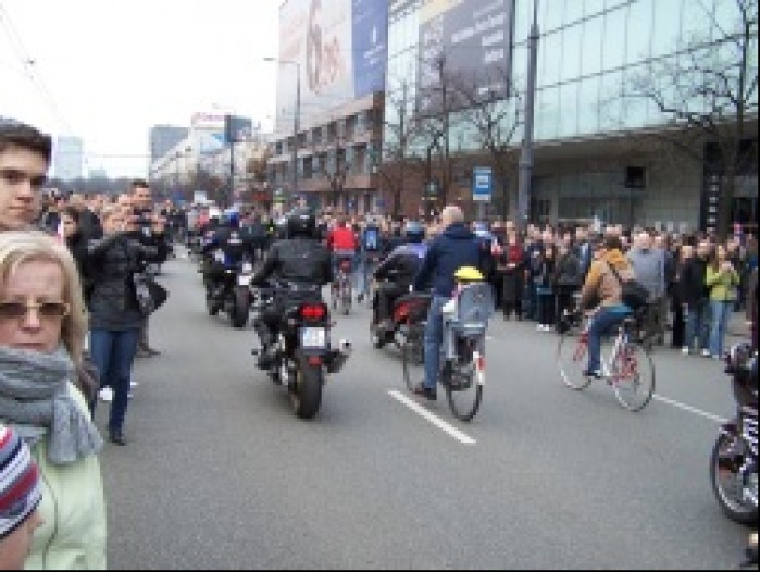 rowerzysci i motocyklisci Kondukt Zalobny