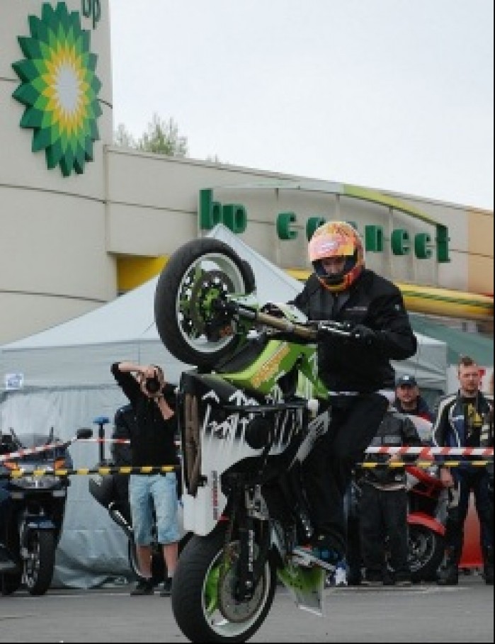 Pasek wheelie BP - motocyklowa niedziela 2010