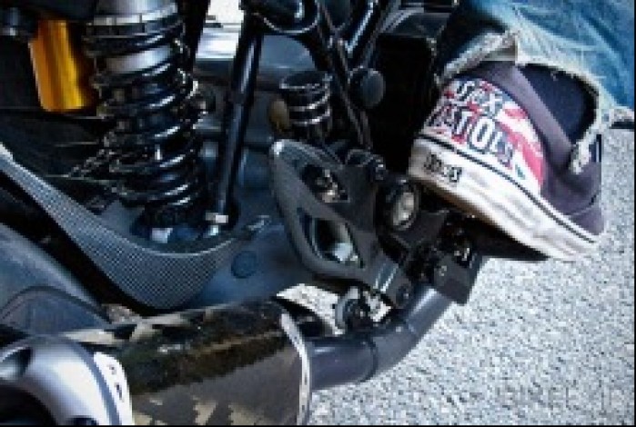 elementy carbonowe Ducati Hypermotard 1100 Steve Jones Sex Pistols