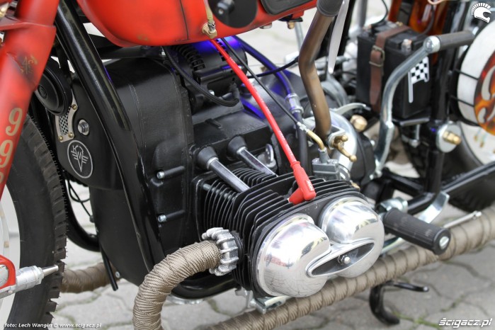 21 Dniepr K650 Fire Bike silnik