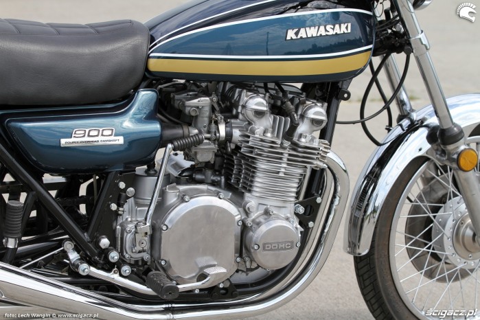 14 Kawasaki Z1 silnik