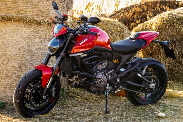 02 Ducati Monster Plus 2021