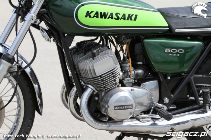 08 Kawasaki H1 Mach 3 motor