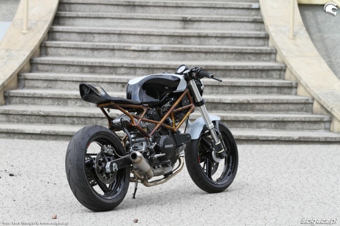 12 Ducati Monster 600 wersji custom