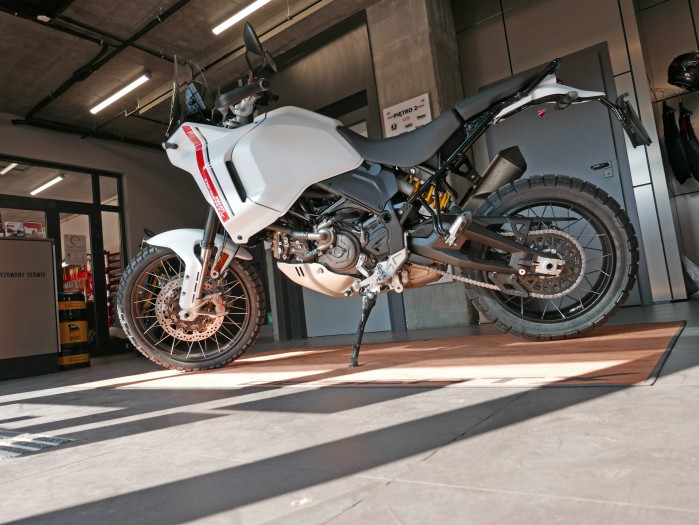09 Ducati DesertX Moto Mio Krakow prezentacja