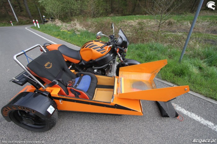 08 Sidecar Moto Pomarancza wozek boczny