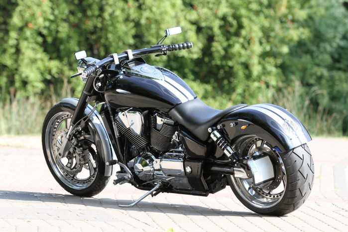 13 Honda VTX 1800 custom