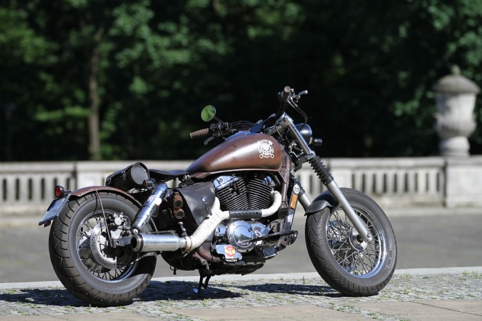 06 Honda VT 1100 Bobber statyka