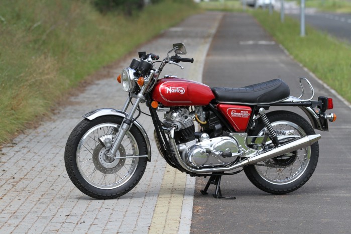 03 Norton Commando na zdjeciach