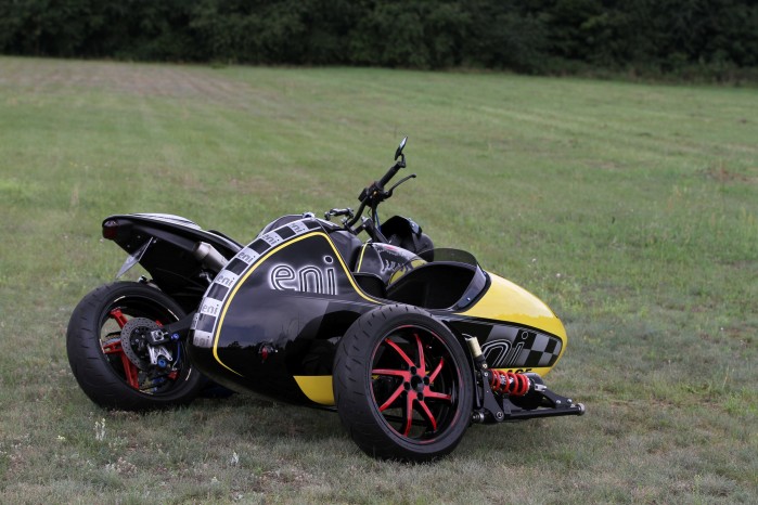 15 Buell 1125 CR z koszem bocznym eni